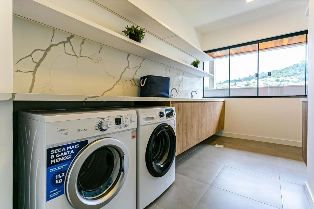 Studio Moderno Com Vaga, Proximo A Lagoa Da Conceicao - Trindade Lägenhet Florianópolis Exteriör bild